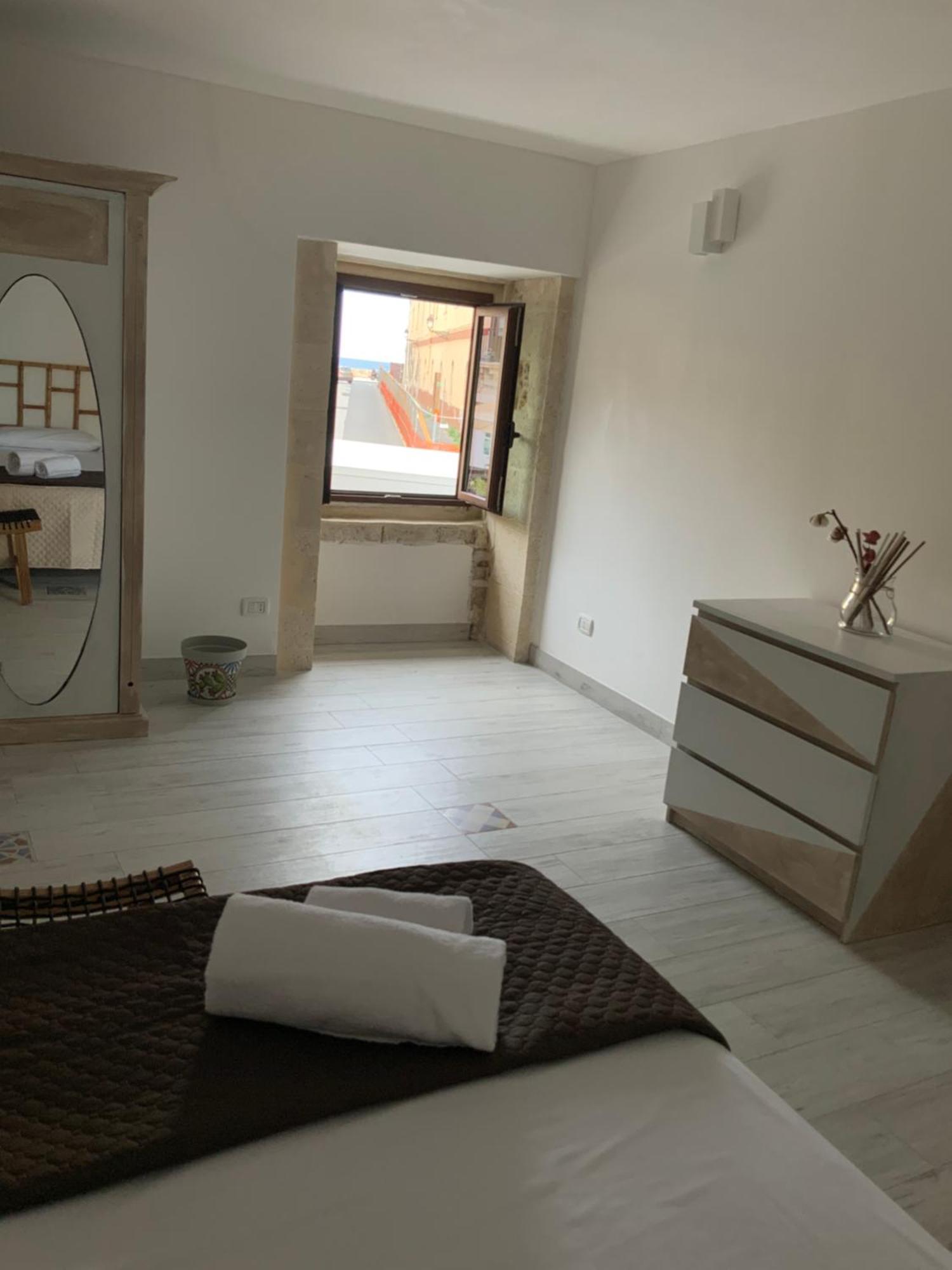 Ferienwohnung L'Alba E Il Tramonto Vista Mare Syrakus Exterior foto